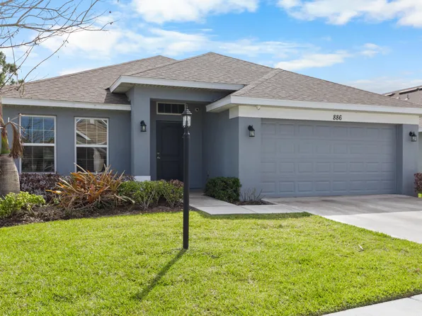 886 NE Whistling Duck Way, Port St Lucie, FL 34983