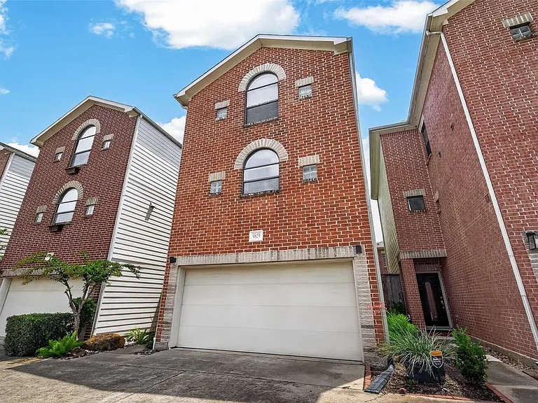 9829 Madeline Alyssa Ct — Photo 3