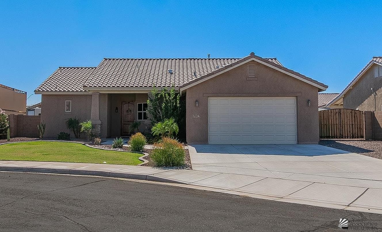 7973 E 38th St, Yuma, AZ 85365 | Zillow