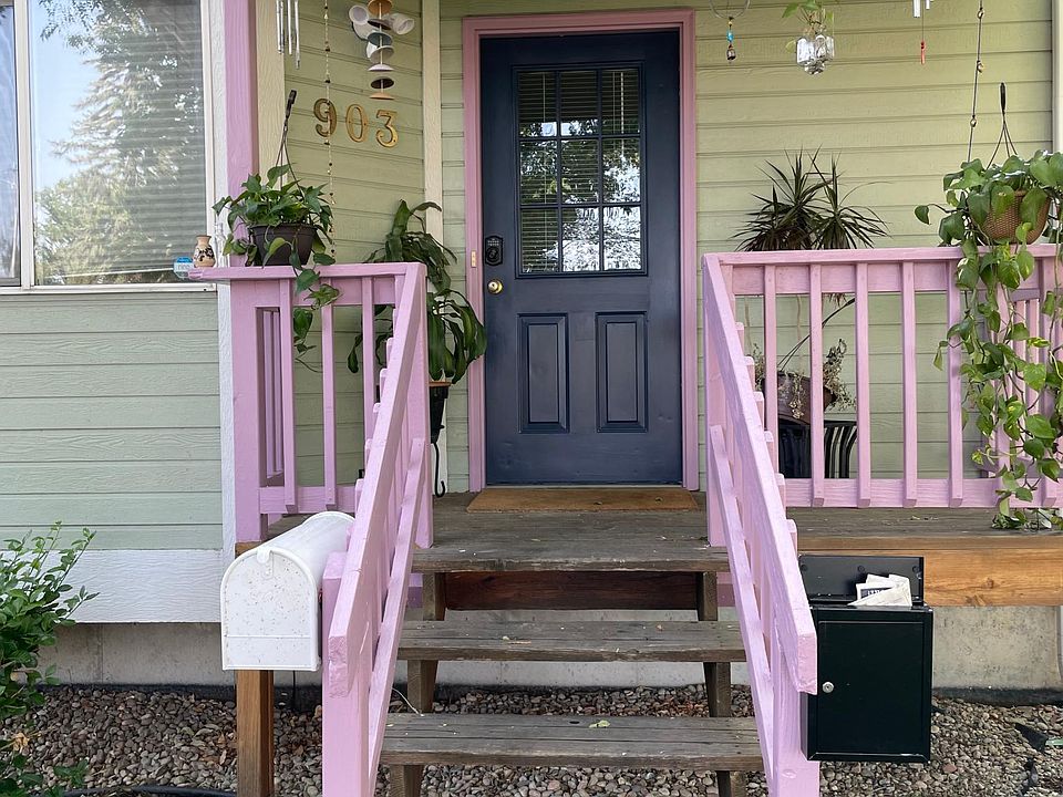 Front (covered) Porch