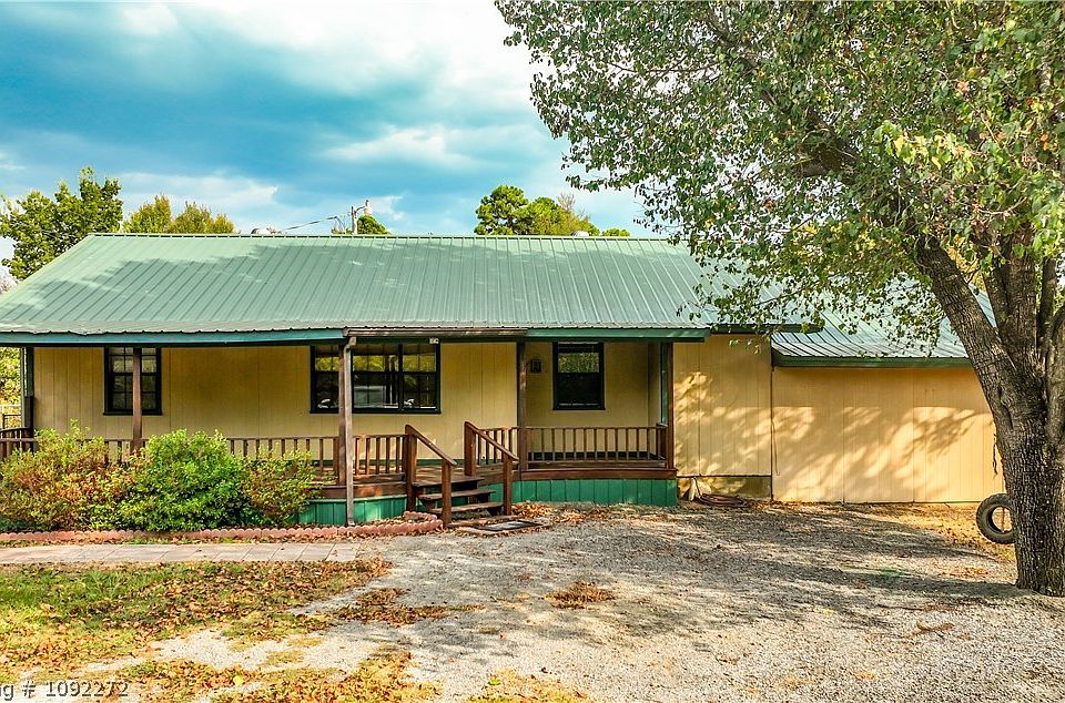 1st image of 35393 Carpenter Ln