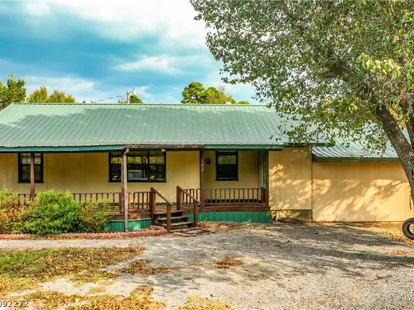 35393 Carpenter Ln, Wister, OK 74966