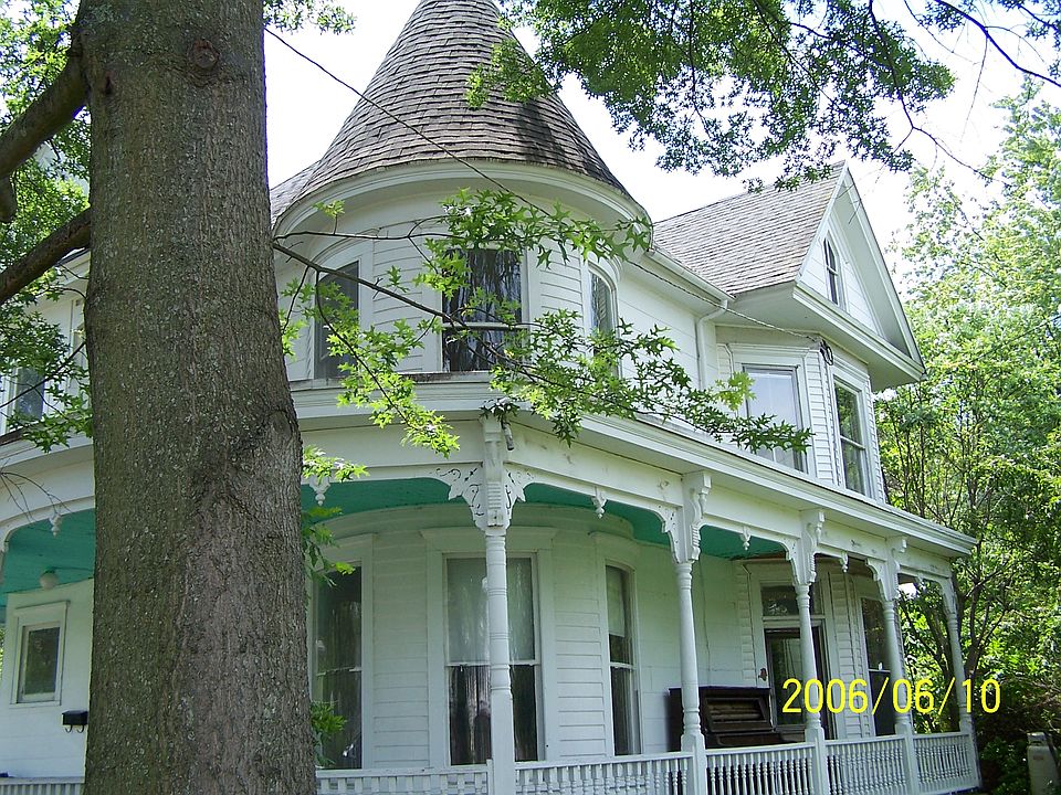 27 W. Main St.