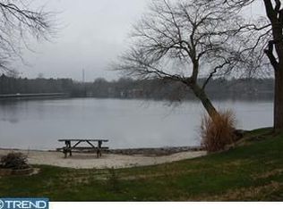 155 Malaga Park Dr, Malaga, NJ 08328