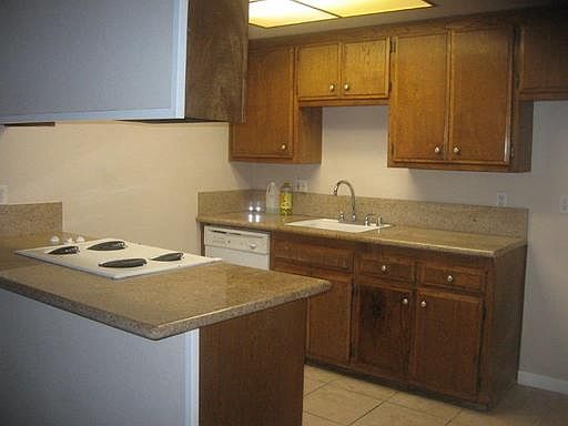 3rd image of 5729 Shadow Creek Dr