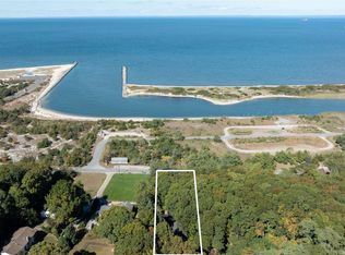 920 Naugles Dr, Mattituck, NY 11952