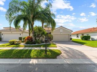 9868 Torino Dr, Lake Worth, FL 33467
