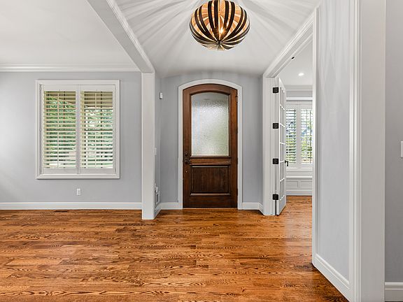 2nd image of 1857 Washington Blvd