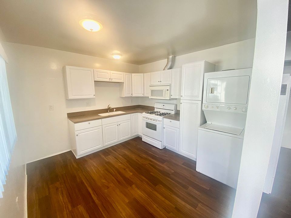 1st image of 2414 Carnegie Ln APT C
