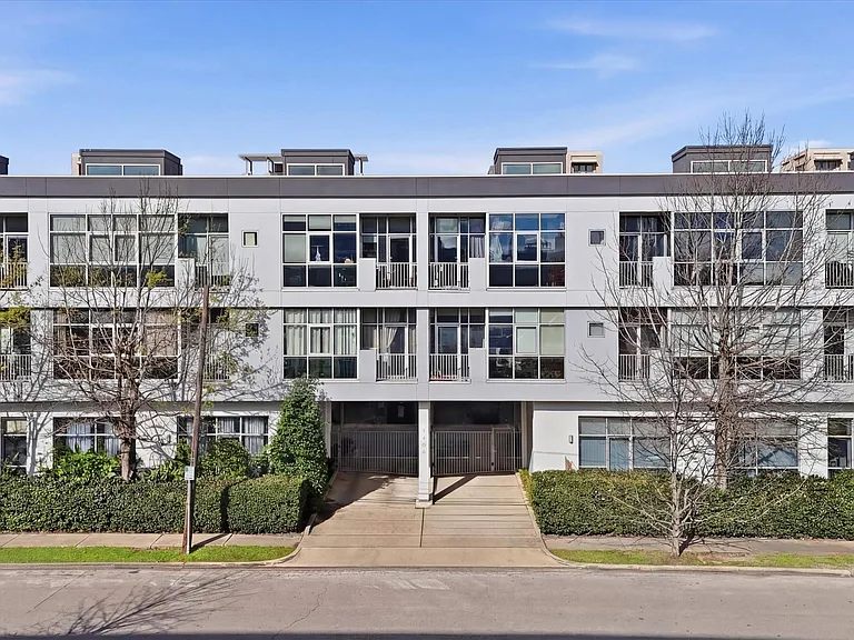1406 Columbus St #206 — Photo 19