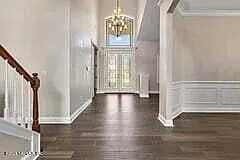 5 bed, 5.5 bath, 3889 sqft, $4,950 — Photo 2