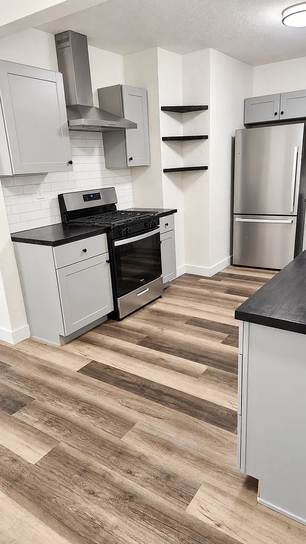 3 Bed/ 1 Bath In Redding, Ca — Photo 3