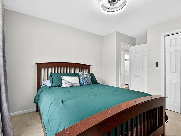 6393 Hawthorne Ter — Photo 36