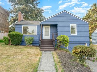 3839 30th Ave W, Seattle, WA 98199