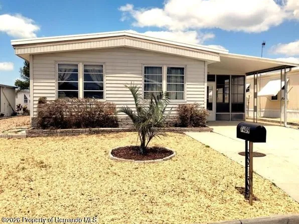 7409 Skyline Dr, Hudson, FL 34667
