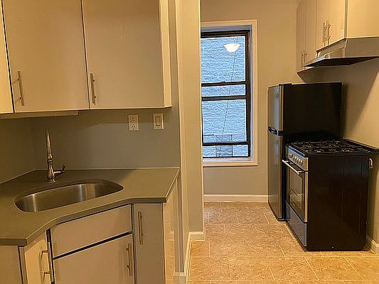 1st image of 1571 Lexington Ave APT 20