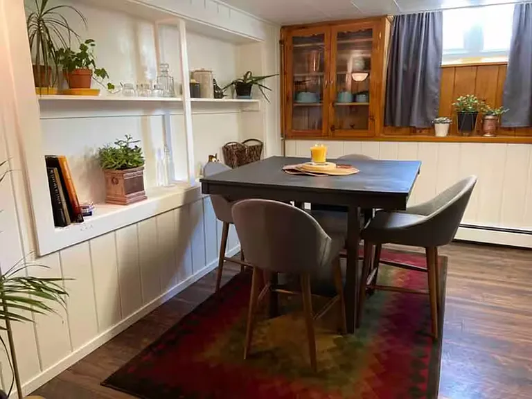 2571 Van Buren Ave #2571 — Photo 9