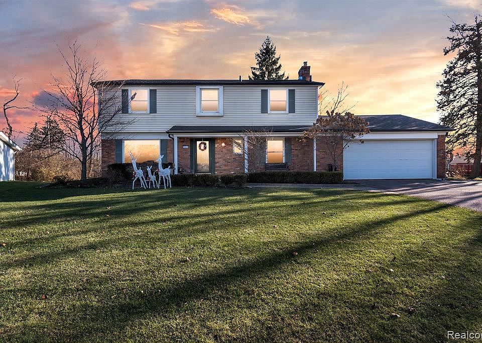 1st image of 7379 Edinborough Dr