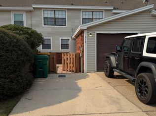 31 11th St APT A, Shalimar, FL 32579