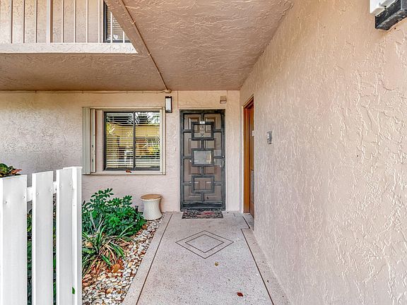 5th image of 7280 Amberly Lane #110