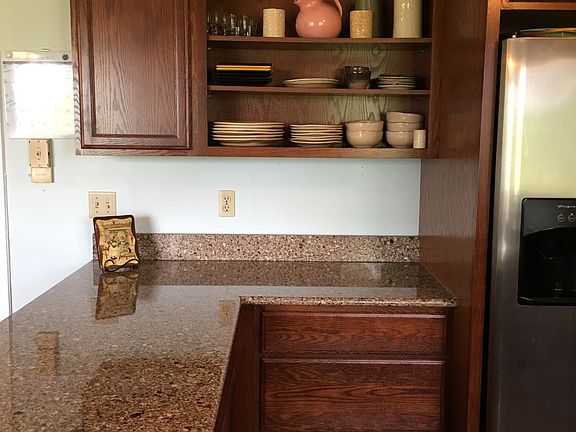 Lots of shelves and drawers!