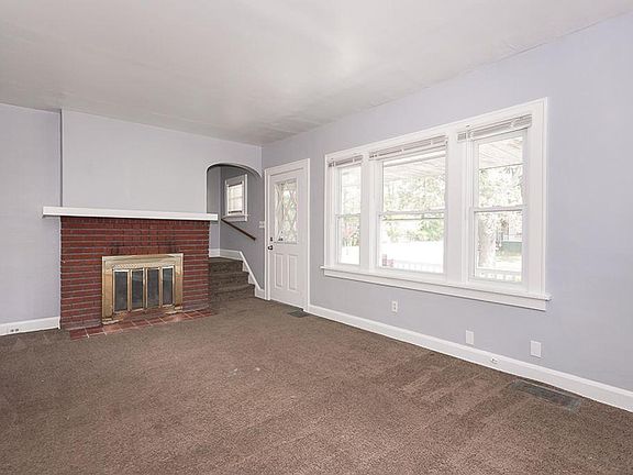 2nd image of 936 Nela View Rd