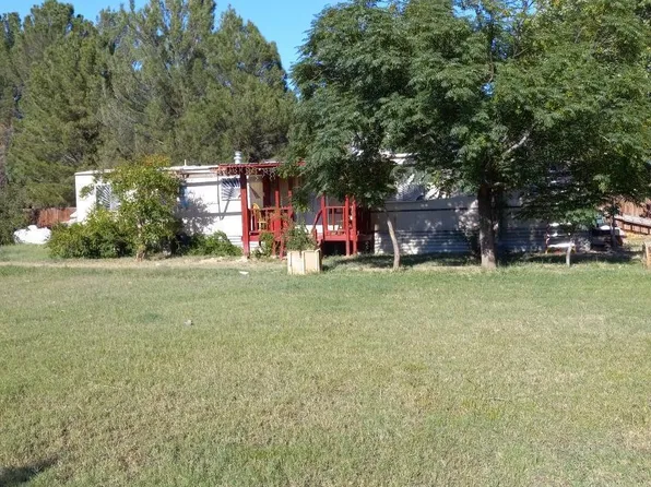 672 De Vargas Dr, Fabens, TX 79838