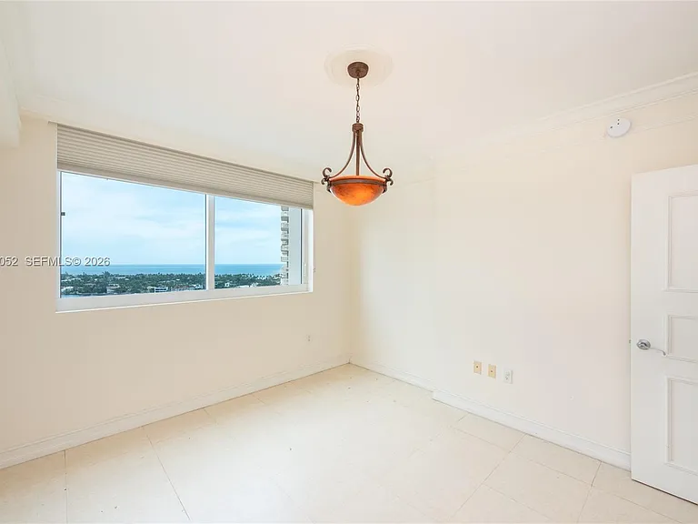 19400 Turnberry Way #1621 — Photo 17
