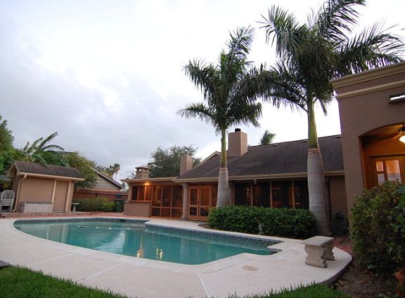 5th image of 5083 Lakeway Dr