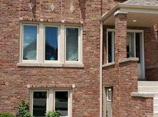 836 W 34th Pl, Chicago, IL 60608