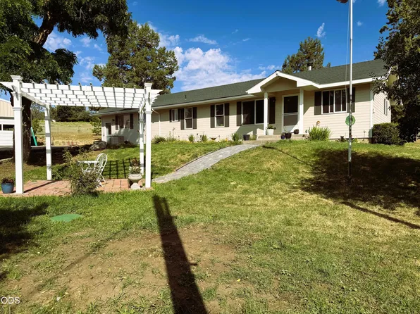 24980 Owens Ln, Klamath Falls, OR 97603