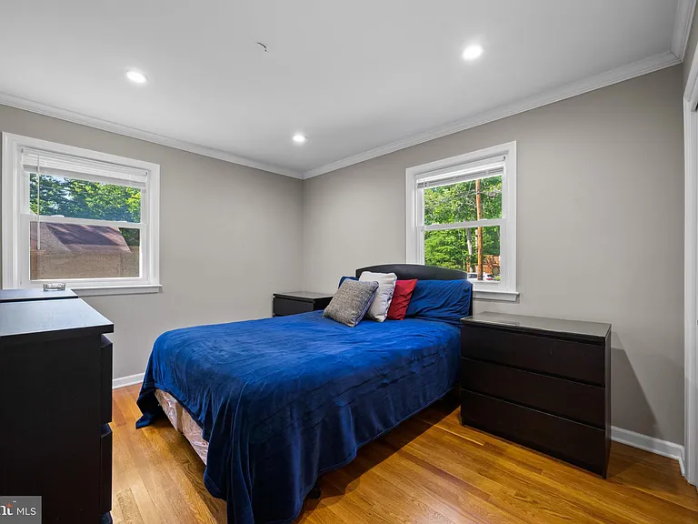 1216 Haines Ave — Photo 14