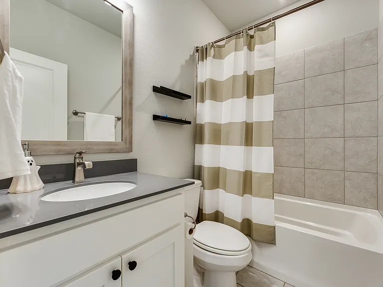 1319 Casselberry Dr — Photo 3