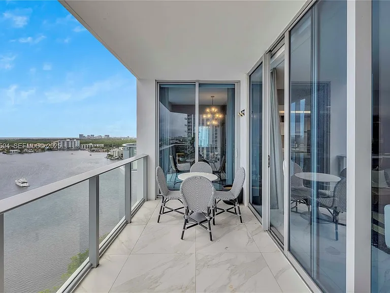 17111 Biscayne Blvd #1709 — Photo 17
