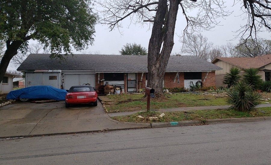 1st image of 744 Oakwood Ave