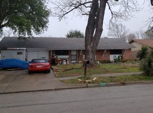 744 Oakwood Ave, Hurst, TX 76053