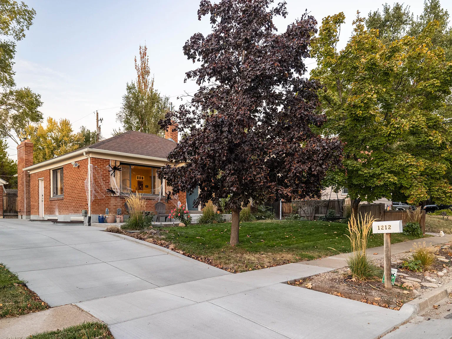 4 bed, 1880 sqft, $2,400 — Photo 4