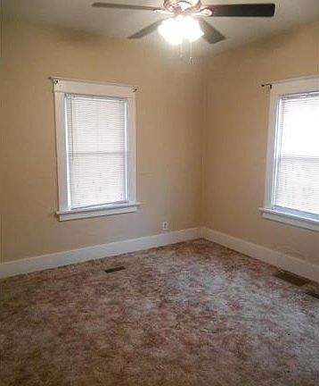 4th image of 139 S 6th St