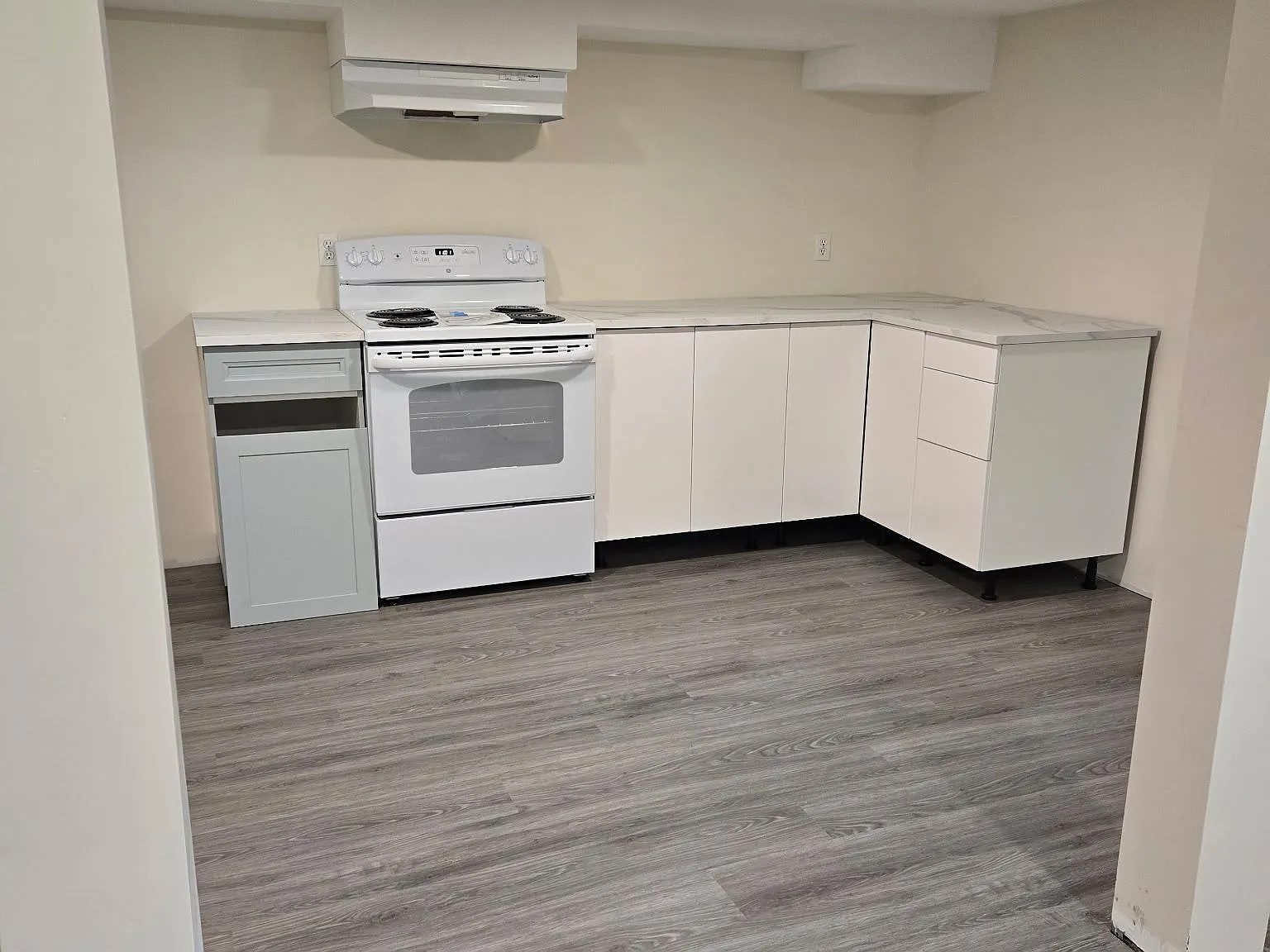 2 bed, $1,400 — Photo 2
