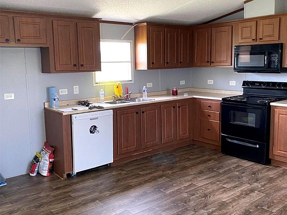 2nd image of 1431 County Road 3548