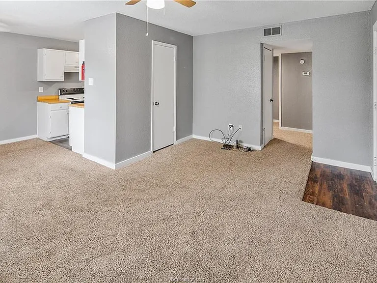 1601 Brentwood Dr #A — Photo 8