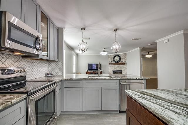 1st image of 2754 Hacienda Lake Dr