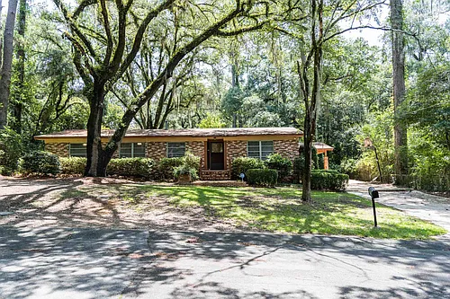 2103 Evergreen Dr Photo 1