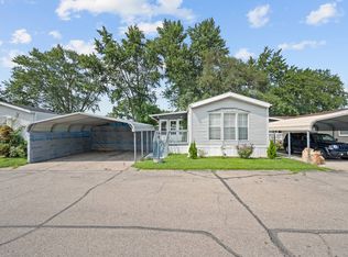 7085 Bloomfield Rd #200, Des Moines, IA 50320