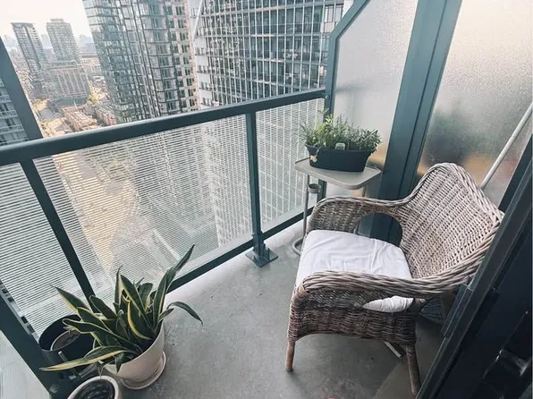 30 Ordnance St, Toronto, ON
