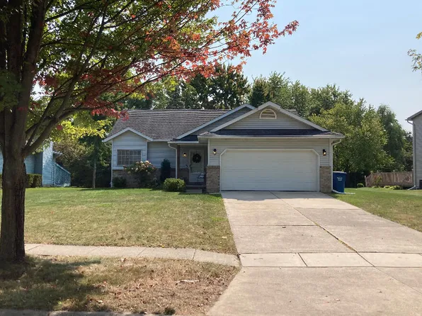 6301 Robison Ln, Saline, MI 48176