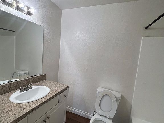 5th image of 1265 Kendall Dr APT 1026