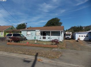 1037 Hermann, Myrtle Point, OR 97458