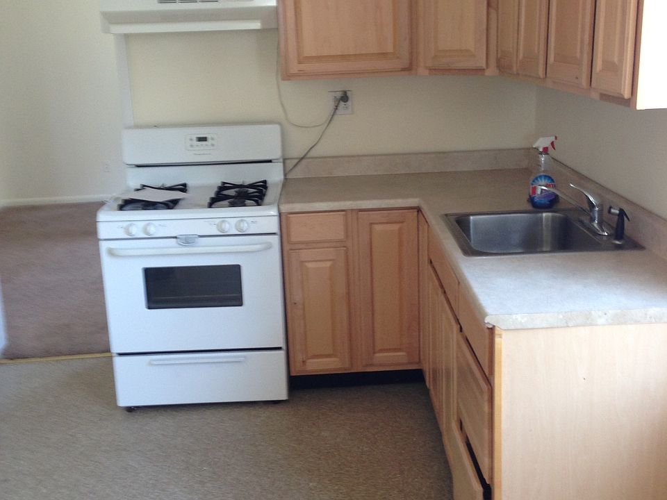 2nd image of 1295 Broadway #2