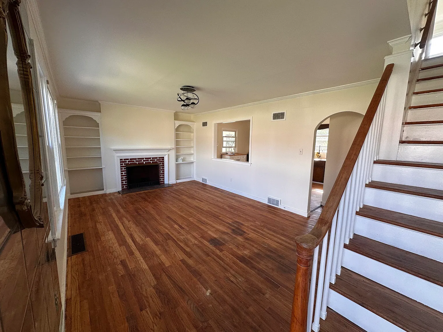 4 bed, 1638 sqft, $2,600 — Photo 4
